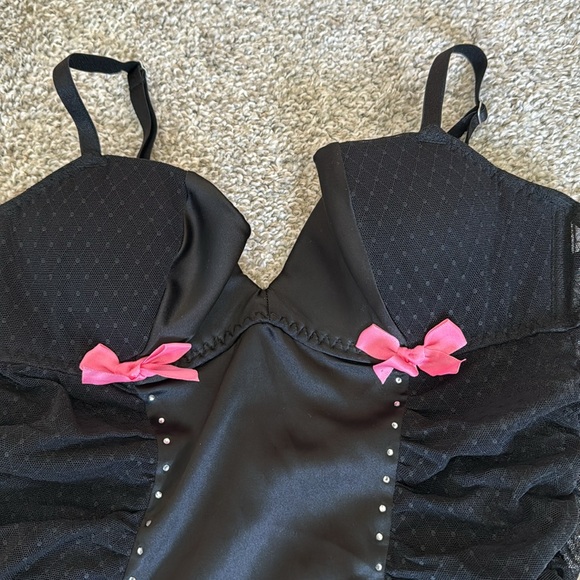 Victorias Secret lingerie black with pink bows and sparkles on front size 34B - Picture 3 of 12